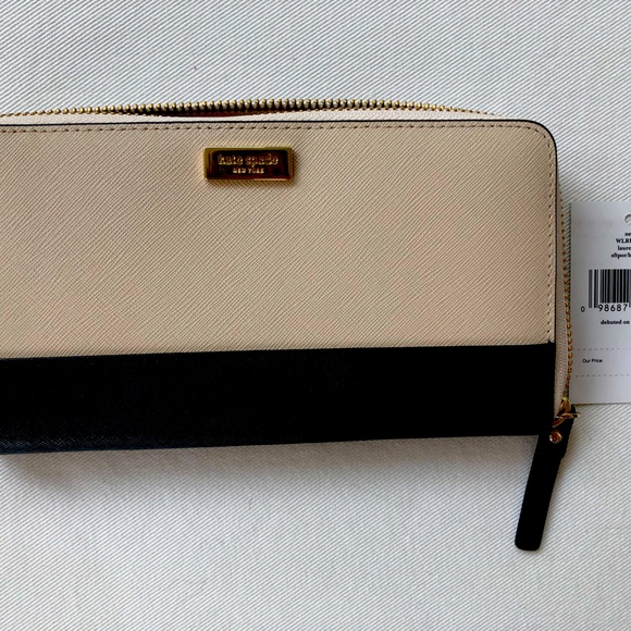 Kate Spade Wallet - Picture 1 of 3